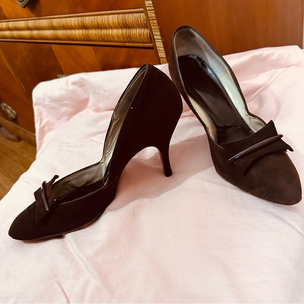 1950’s Brown Suede 3.5” Heels Vintage 8N Pointed Toe size 8 Kay King 40s 30s - Picture 6 of 9